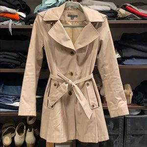 VIA SPIGA TAN TRENCH COAT! LIKE NEW